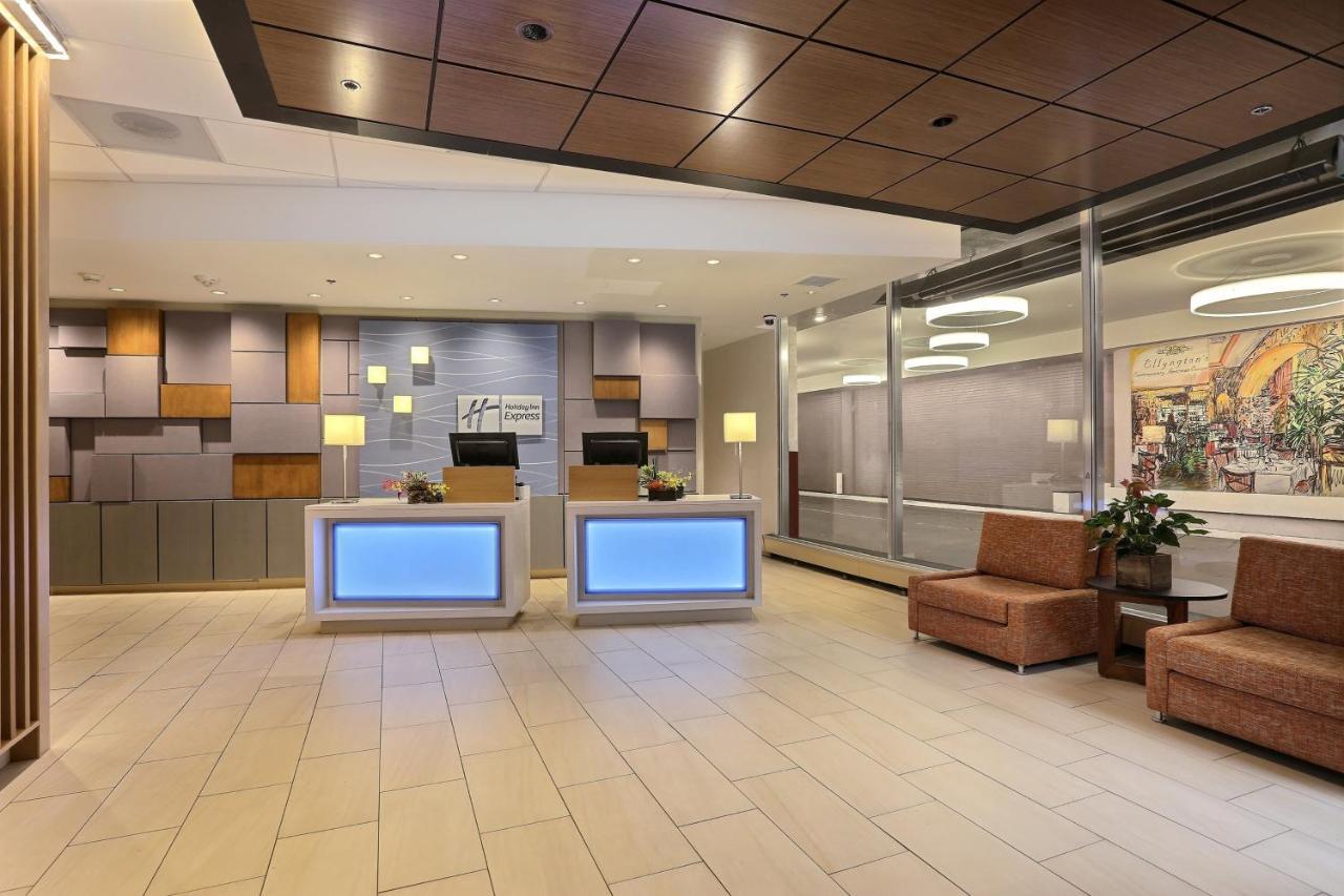Express Downtown By Ihg Hotel 3*